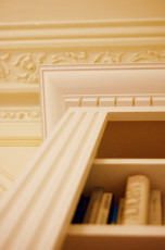 Fitted bookshelves - cornice detail