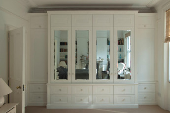 Breakfront wardrobe with drawers & mirrors